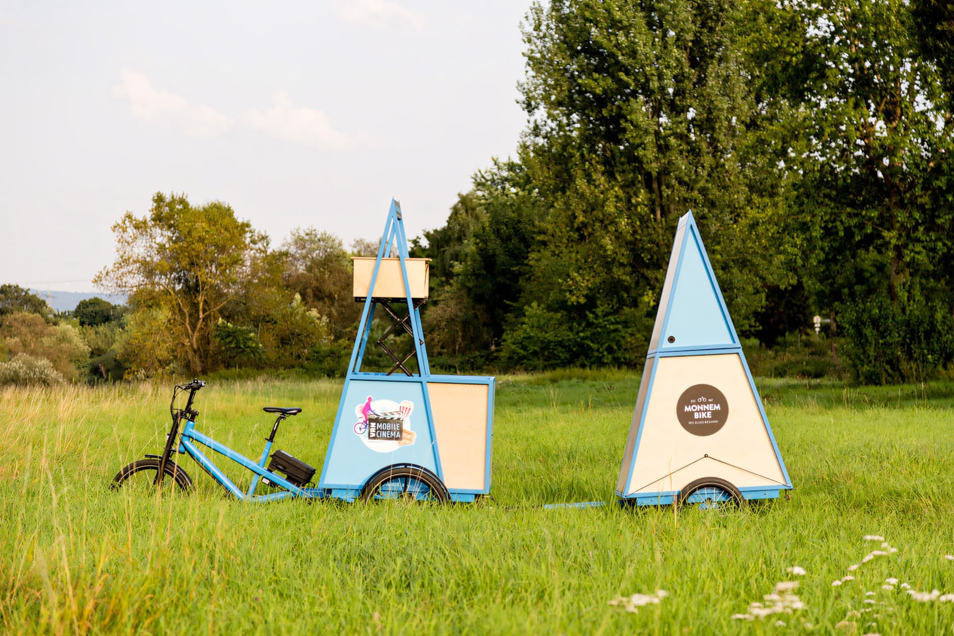 Mobile Cinema - Metall, Holz